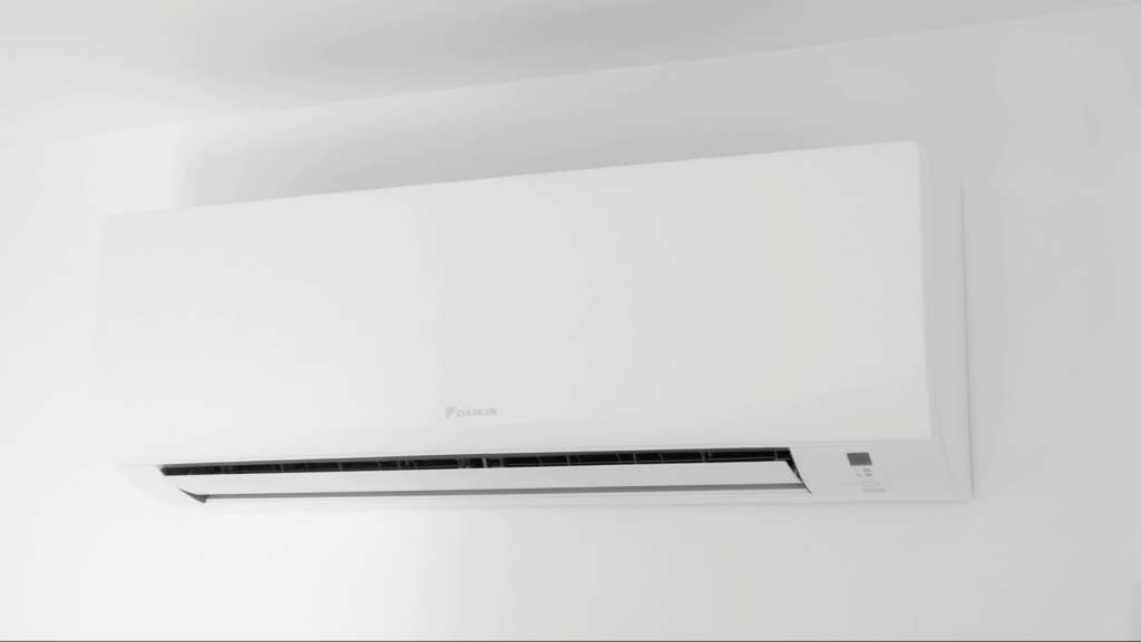 Climatiseur réversible DAIKIN Sensira FTXF-E/D — photo 2