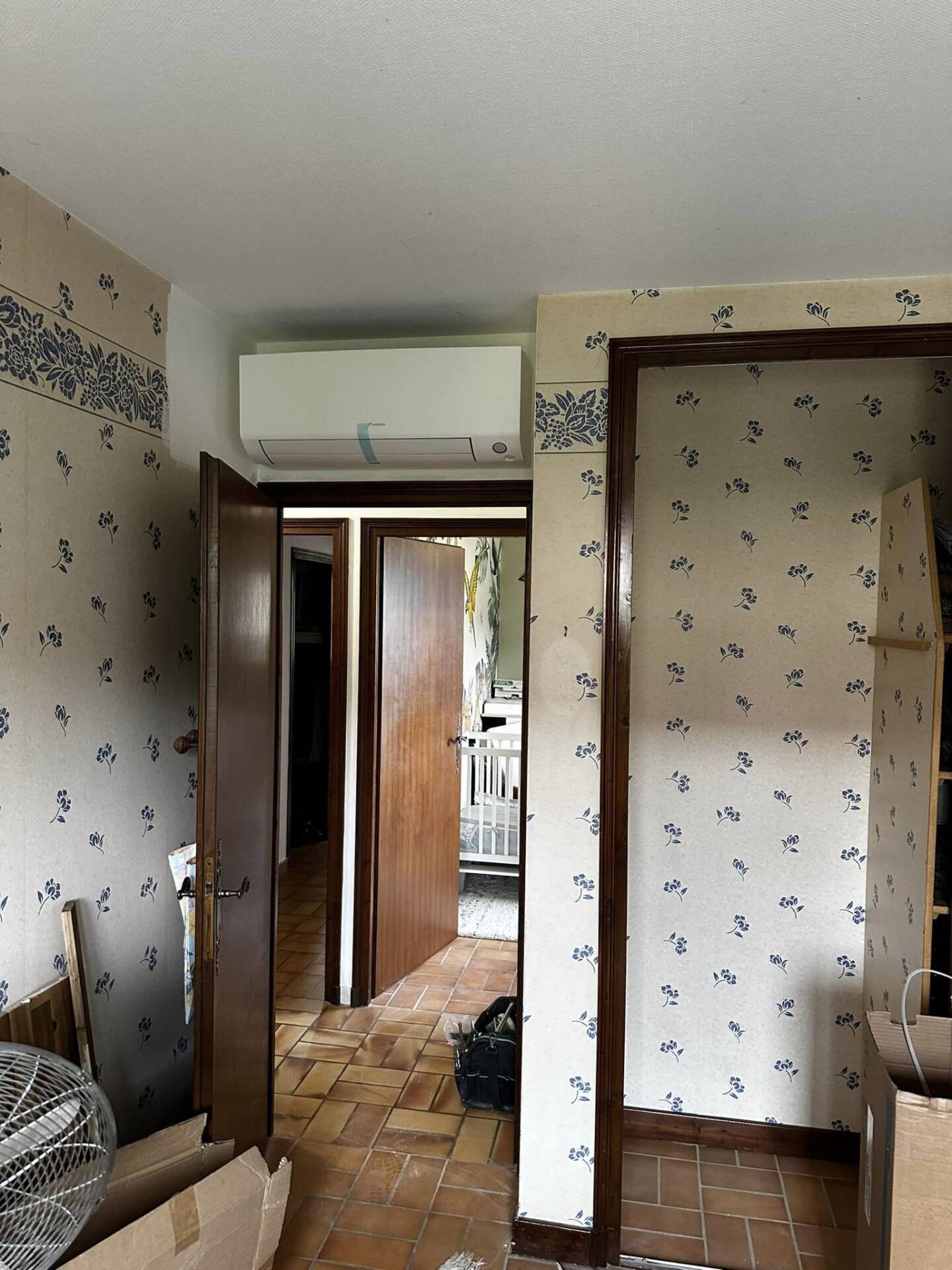 installation de 4 climatiseur réversible DAIKIN Perfera sur Vaux en Bugey — photo 3