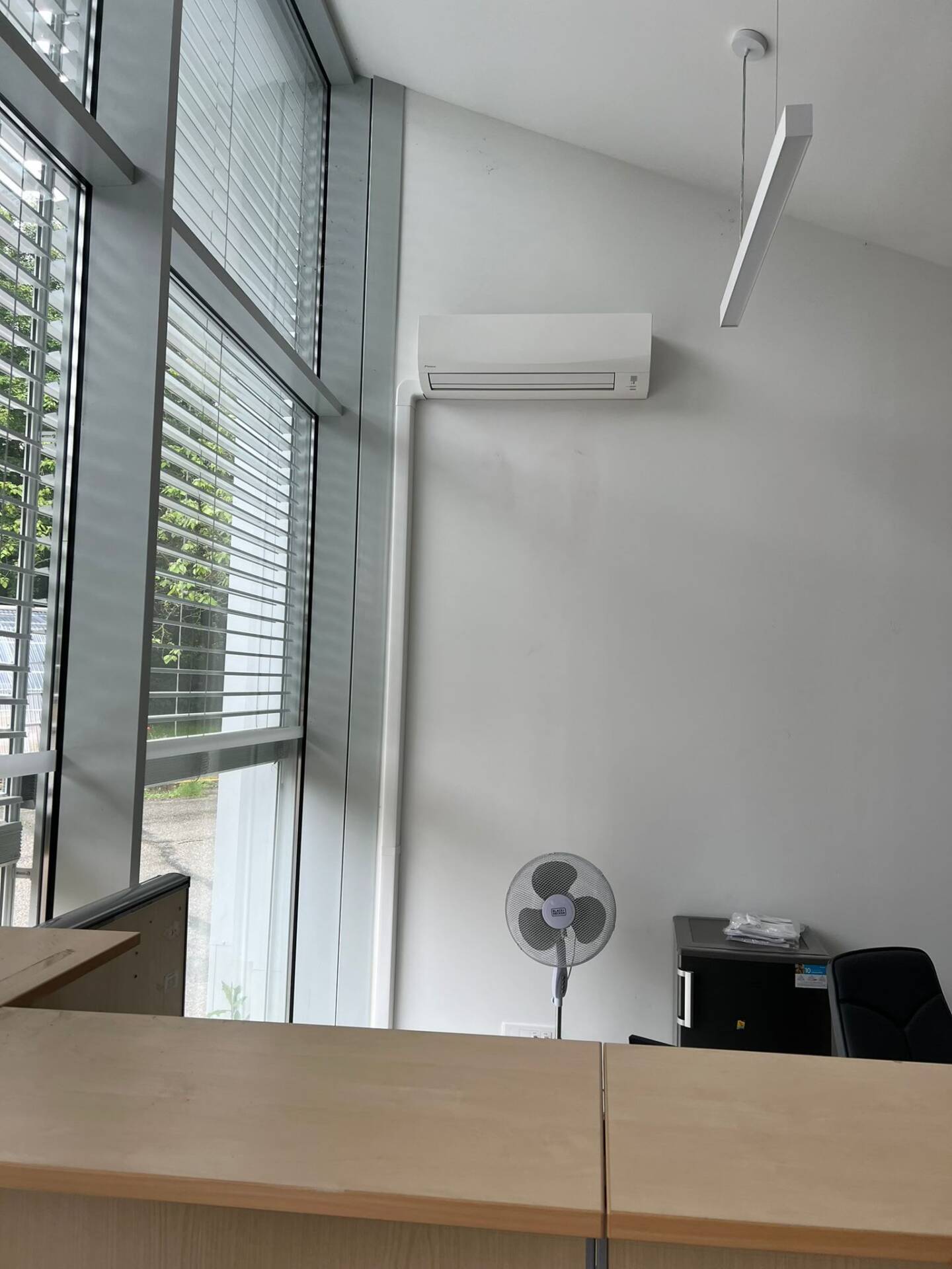 Installation de 5 climatiseur DAIKIN dans une entreprise à SAINTE CONSORCE — photo 5