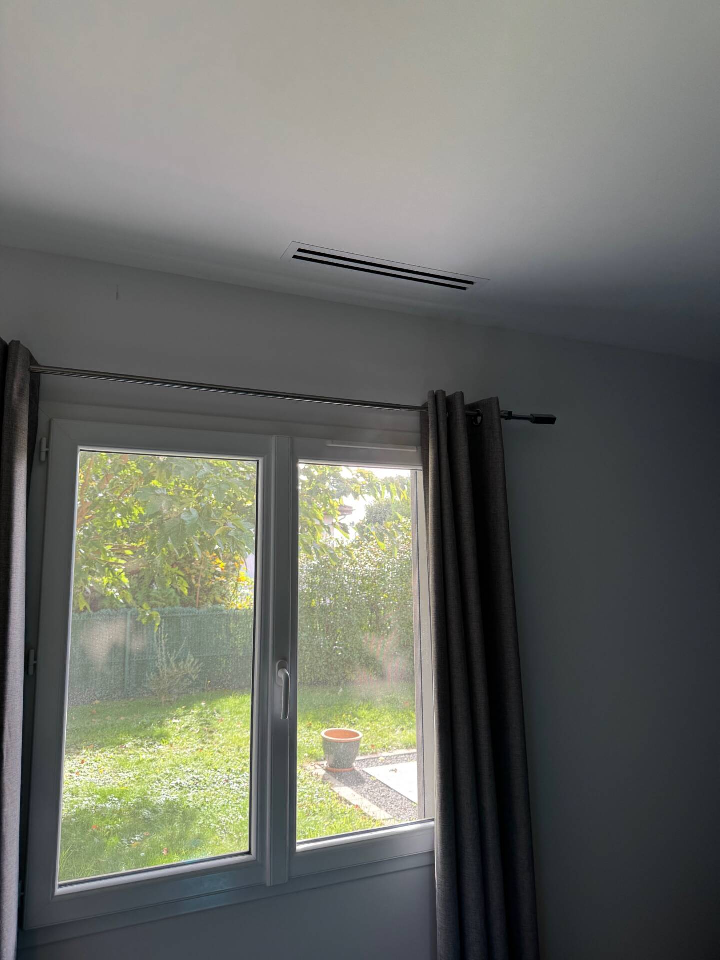 LAGNIEU Installation d’un gainable DAIKIN + Airzone FBA100A + RZAG100NV1 — photo 3