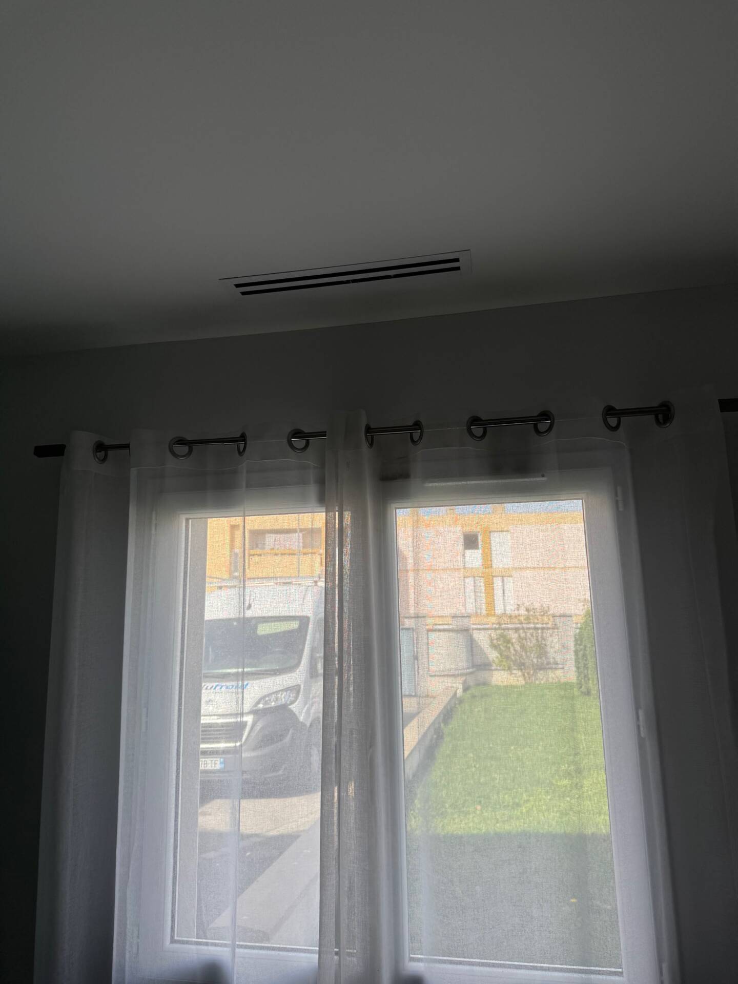 LAGNIEU Installation d’un gainable DAIKIN + Airzone FBA100A + RZAG100NV1 — photo 4