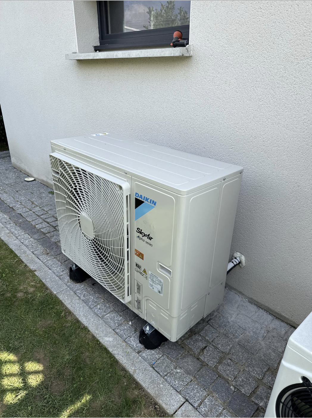 Installation d’un système Gainable Daikin à Civrieux-d’Azergues – FBA71A9 — photo 11