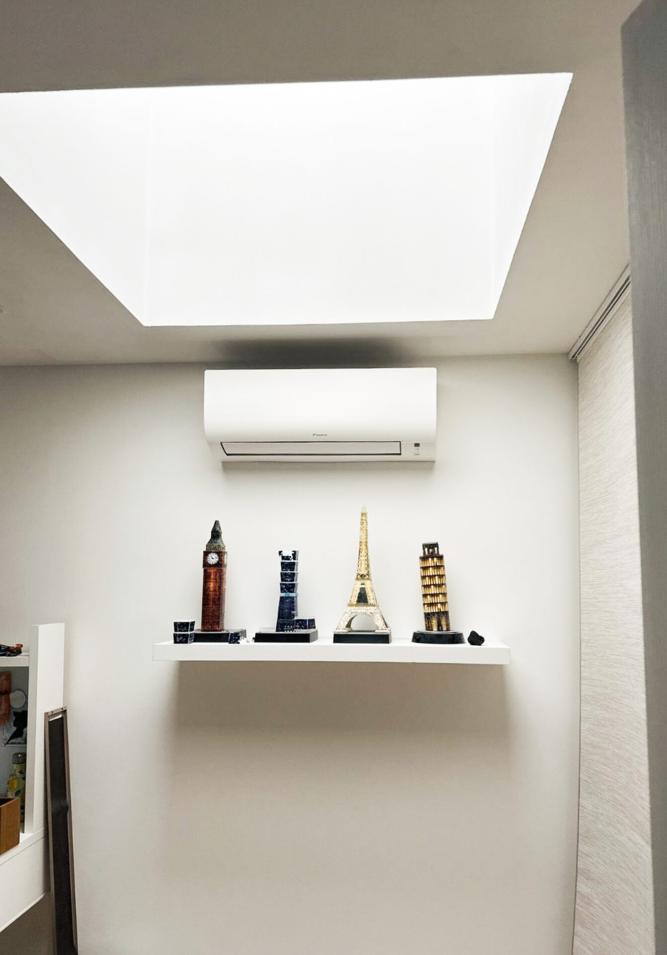 Lagnieu (01150) – Installation d’unités murales Daikin Stylish et Comfora (FTXA50CW-FTXP25N9) — photo 3