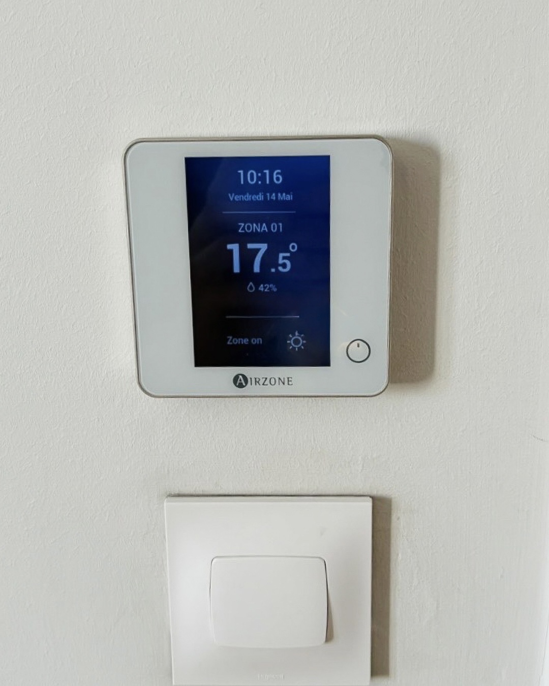 Installation d’un système Gainable Daikin 3 zones à Prévessin-Moëns (01280) — photo 2