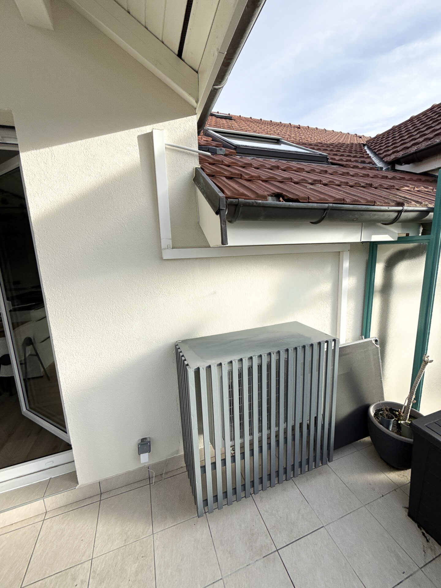 Remplacement d’une PAC par un monosplit Sensira – Gex (01170) — photo 5