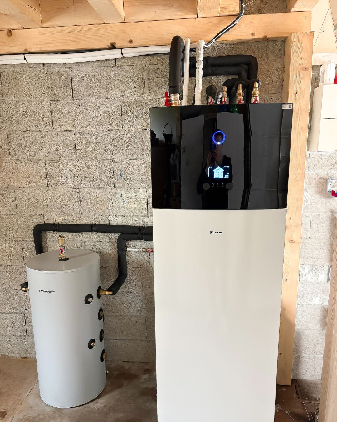 Installation d’une pompe à chaleur Air/Eau à Versonnex (01210) — photo 2