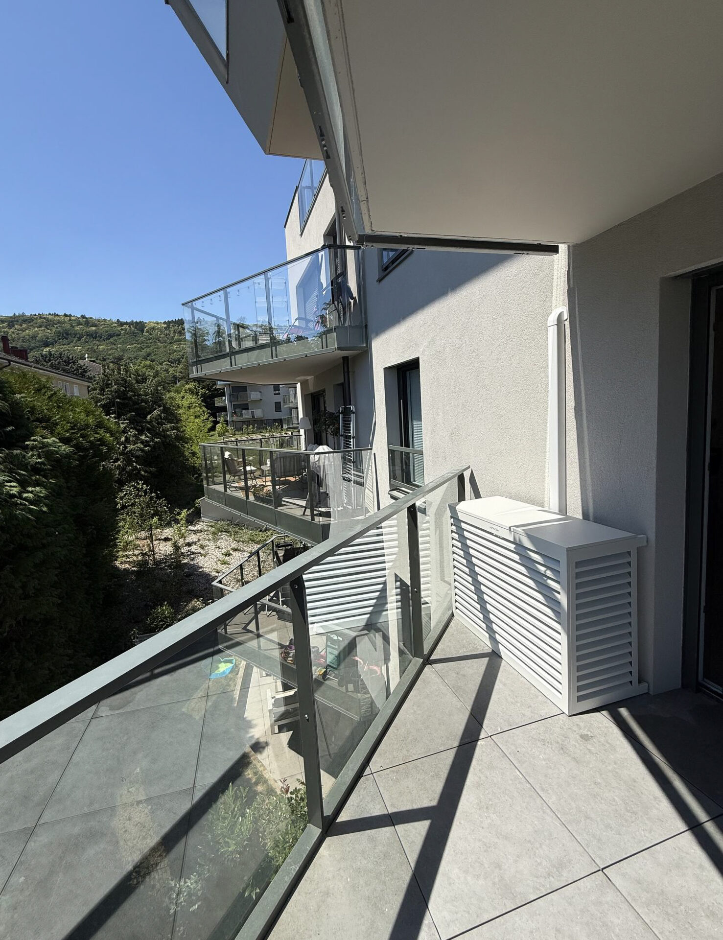 Trois unités murales Daikin Stylish dans un appartement à Divonne-les-Bains — photo 2