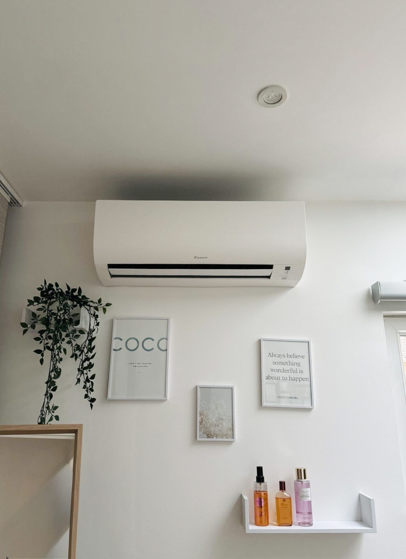 Lagnieu (01150) – Installation d&rsquo;unités murales Daikin Stylish et Comfora (FTXA50CW-FTXP25N9) - Solufroid
