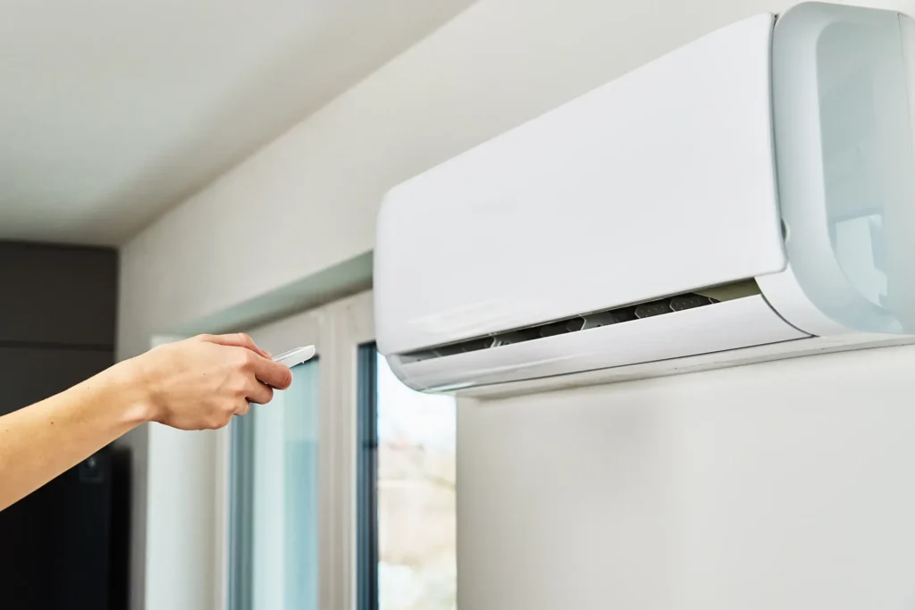Installer un système de climatisation réversible à votre domicile avec Solufroid